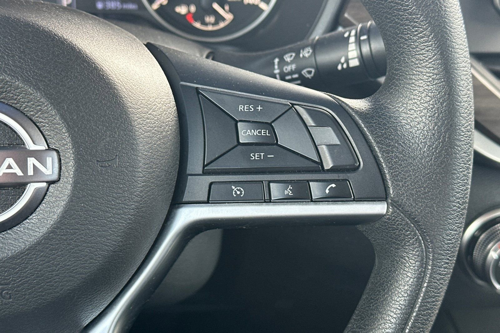 Used 2023 Nissan Altima 2.5 SV FWD image 29