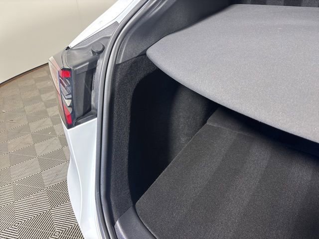 Used 2023 Tesla Model Y Long Range image 9