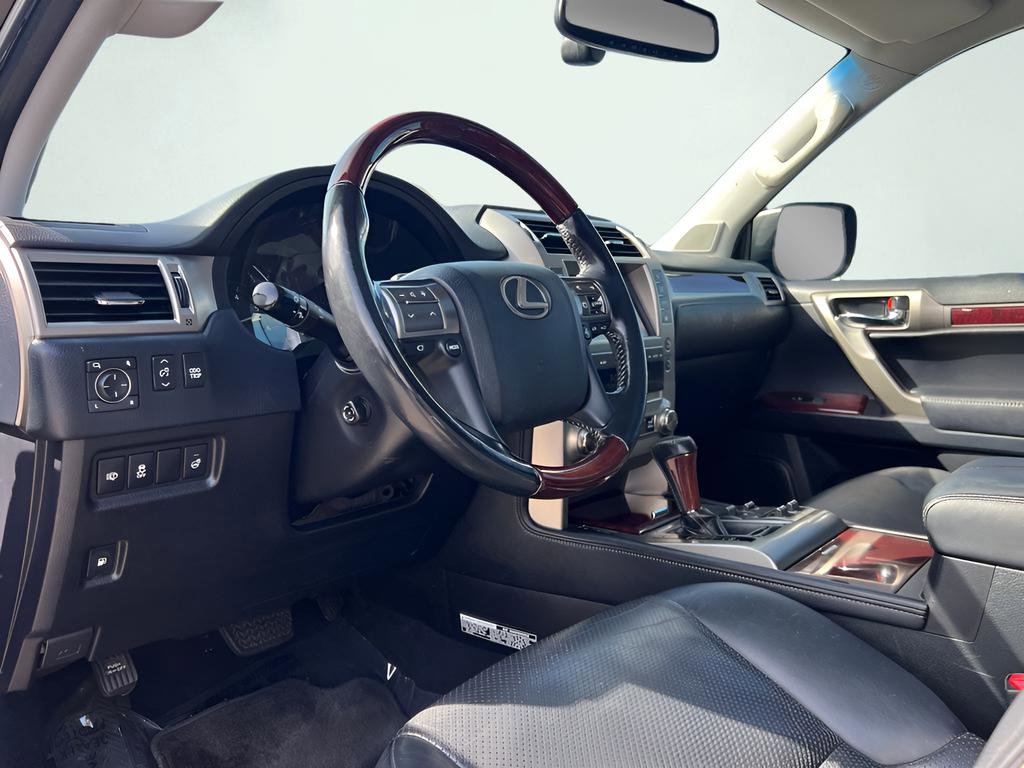 Used 2017 Lexus GX 460 Luxury image 35