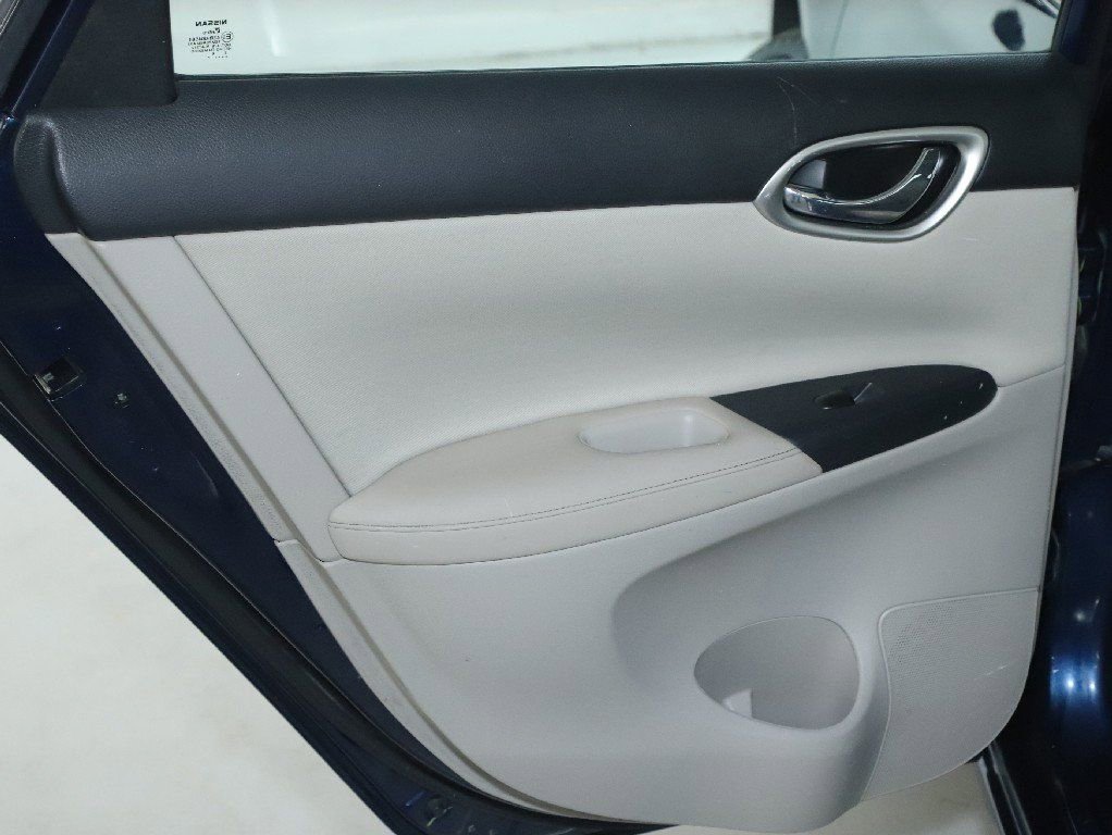 Used 2017 Nissan Sentra SV w/ Style Package image 13