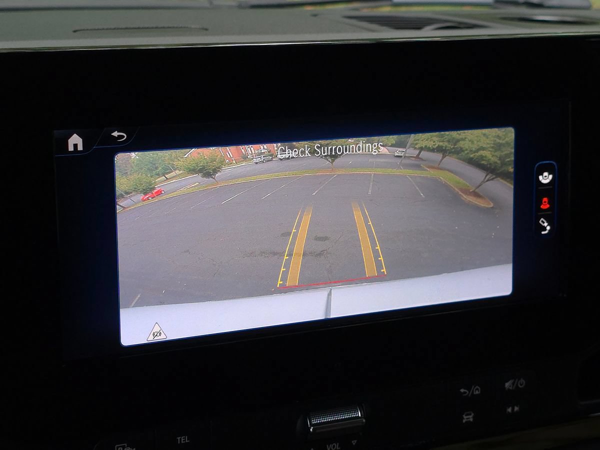 Used 2024 Mercedes-Benz eSprinter 170 Cargo image 25