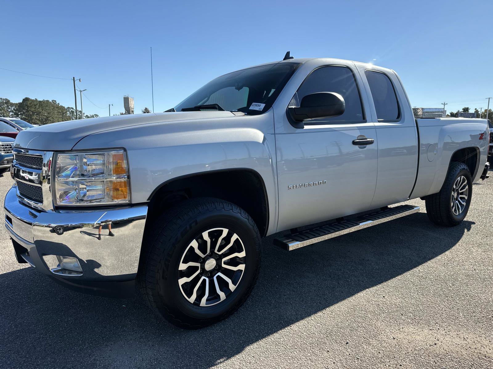 Used 2013 Chevrolet Silverado 1500 LT w/ All-Star Edition AWD/4WD image 8