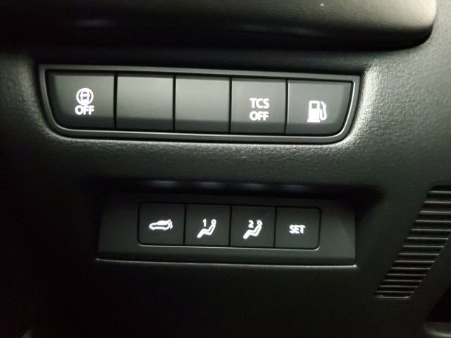Certified 2025 MAZDA CX-50 AWD 2.5 Hybrid w/ Premium Pkg image 35