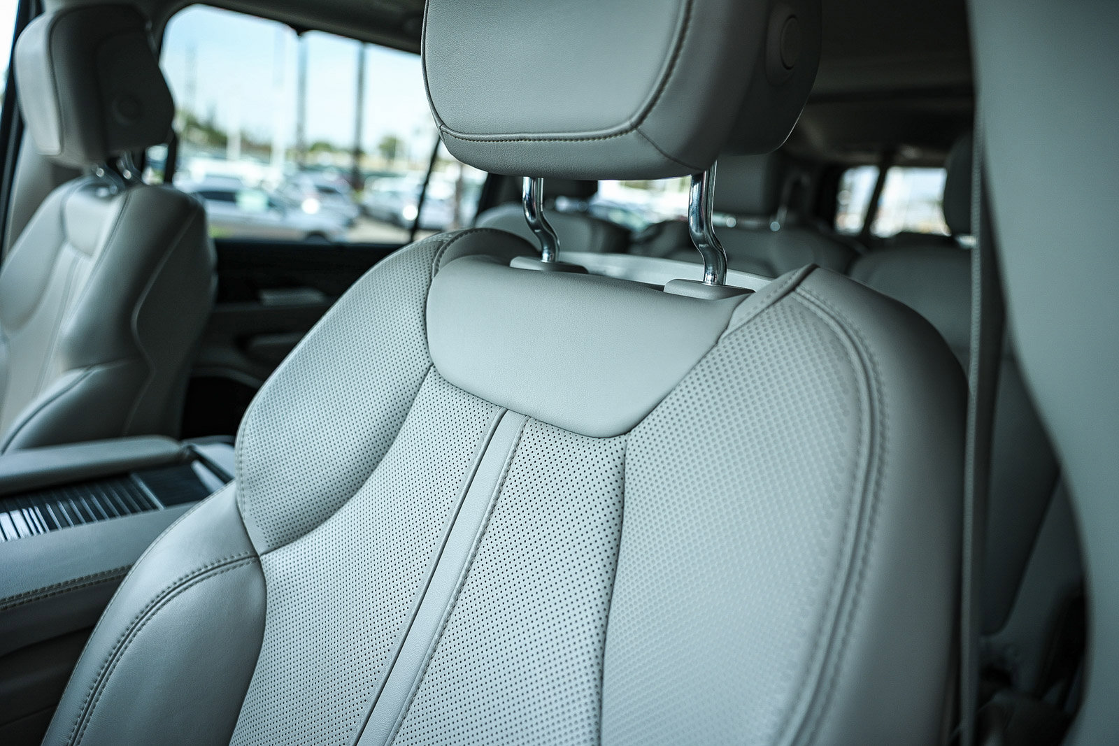 Used 2022 Jeep Wagoneer Series III w/ Premium Group I image 33