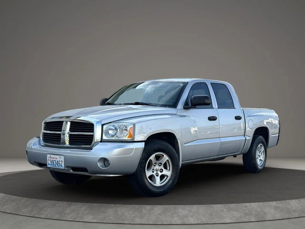 Used 2006 Dodge Dakota SLT w/ Trailer Tow Group AWD/4WD image 1