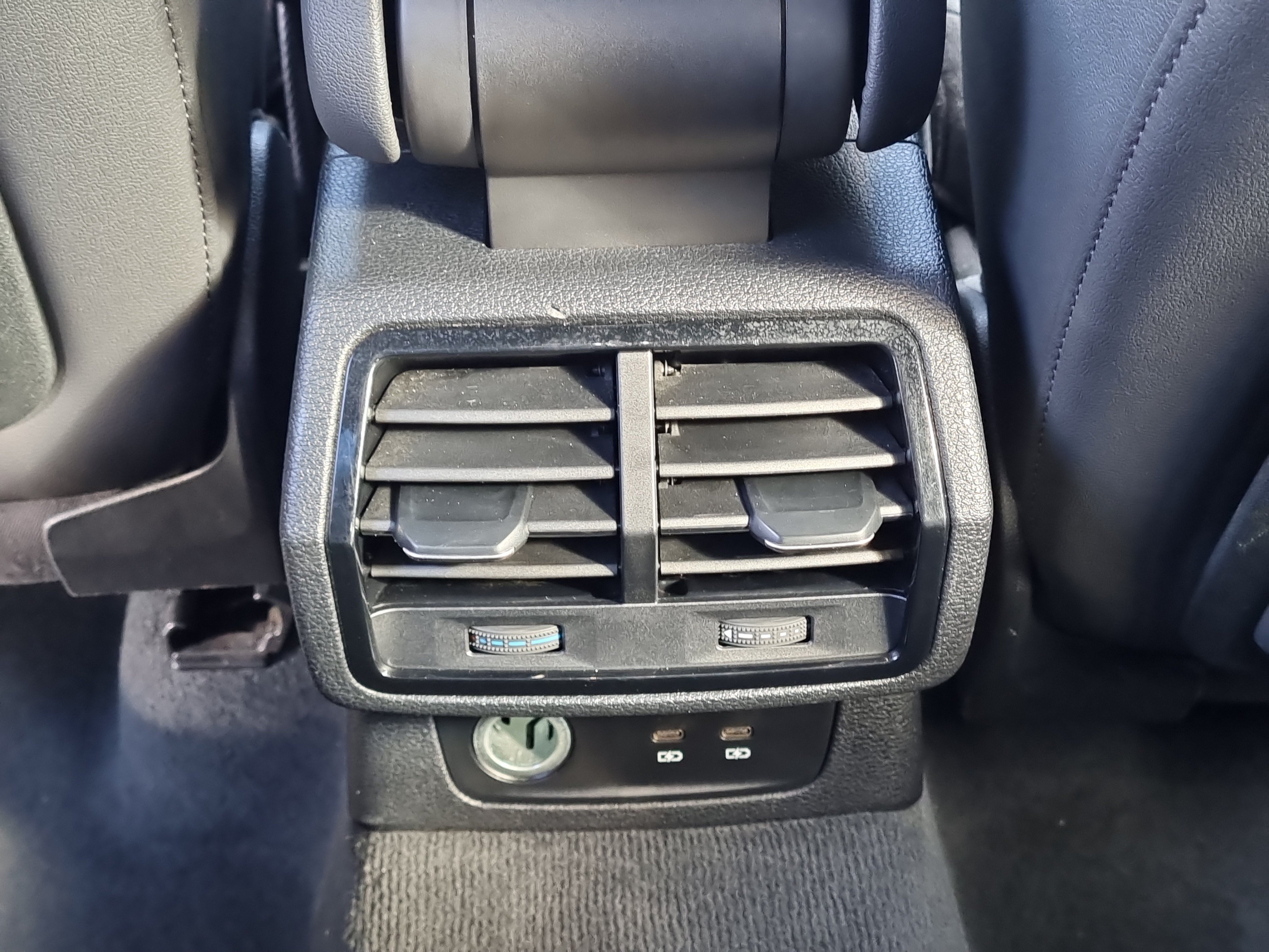 Used 2022 Audi Q3 2.0T Premium AWD/4WD image 17