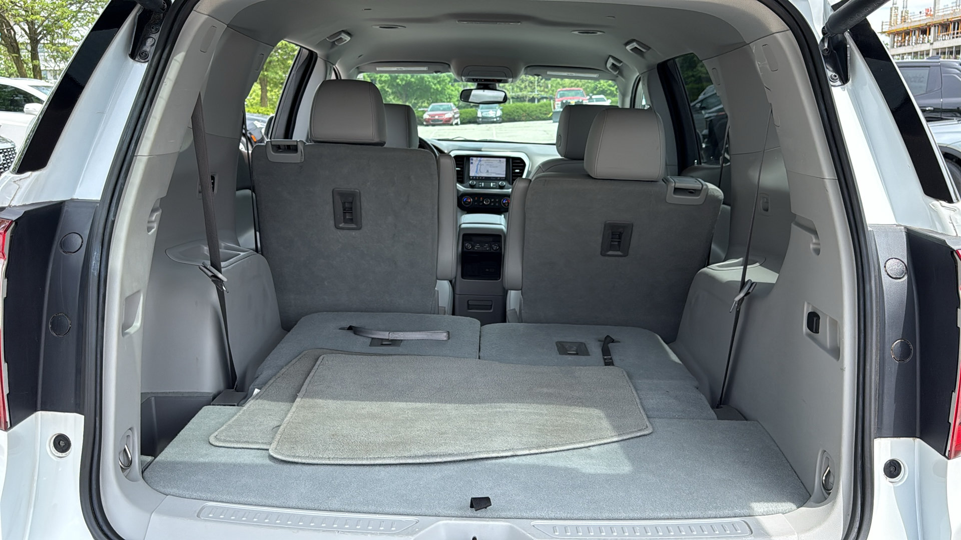 Used 2021 GMC Acadia SLT w/ Premium Package FWD image 32