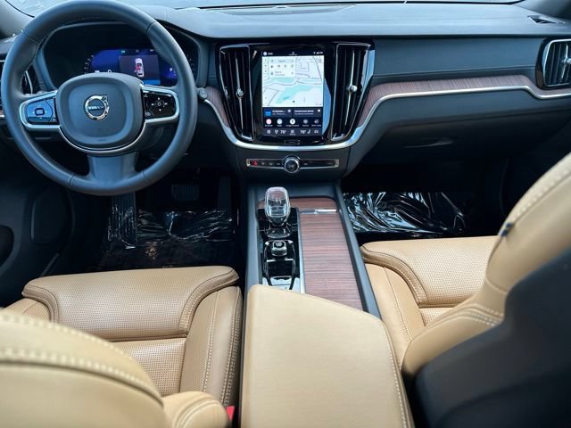 Certified 2024 Volvo V60 B5 Cross Country Ultimate AWD/4WD image 15