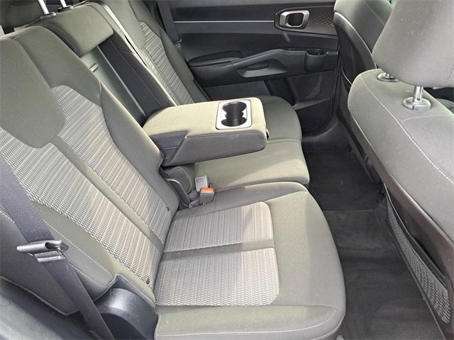 Used 2021 Kia Sorento LX image 25