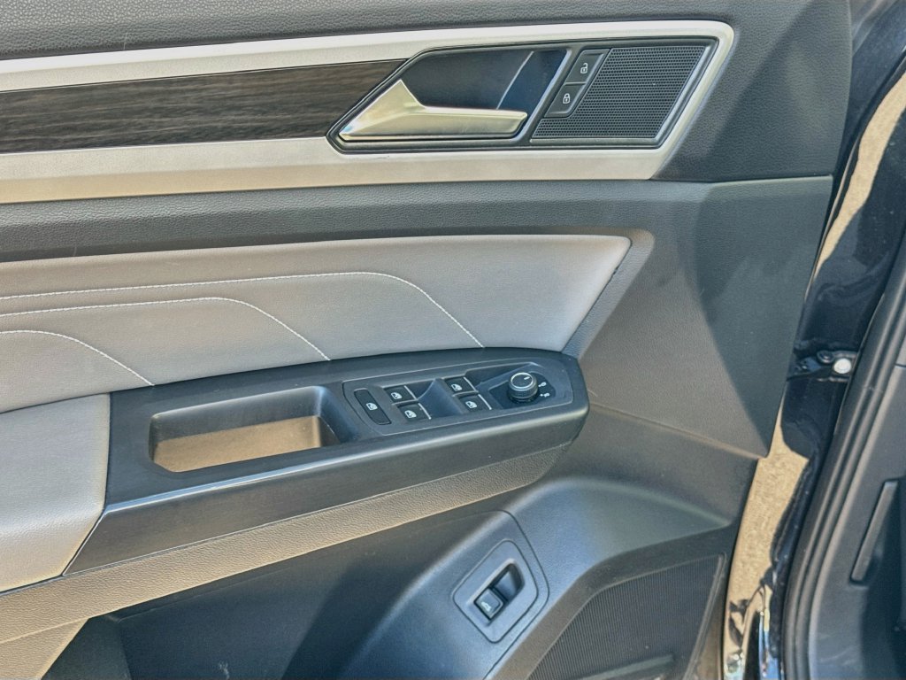 Certified 2023 Volkswagen Atlas SE AWD/4WD image 19