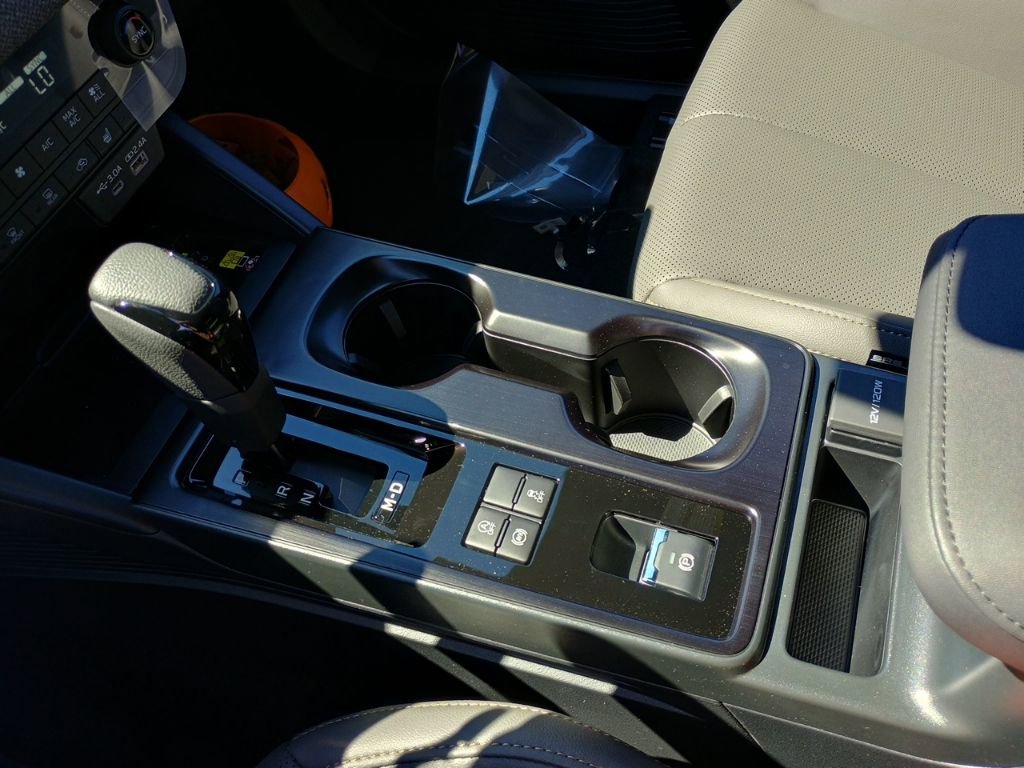 New 2026 Subaru Outback Limited AWD/4WD image 23