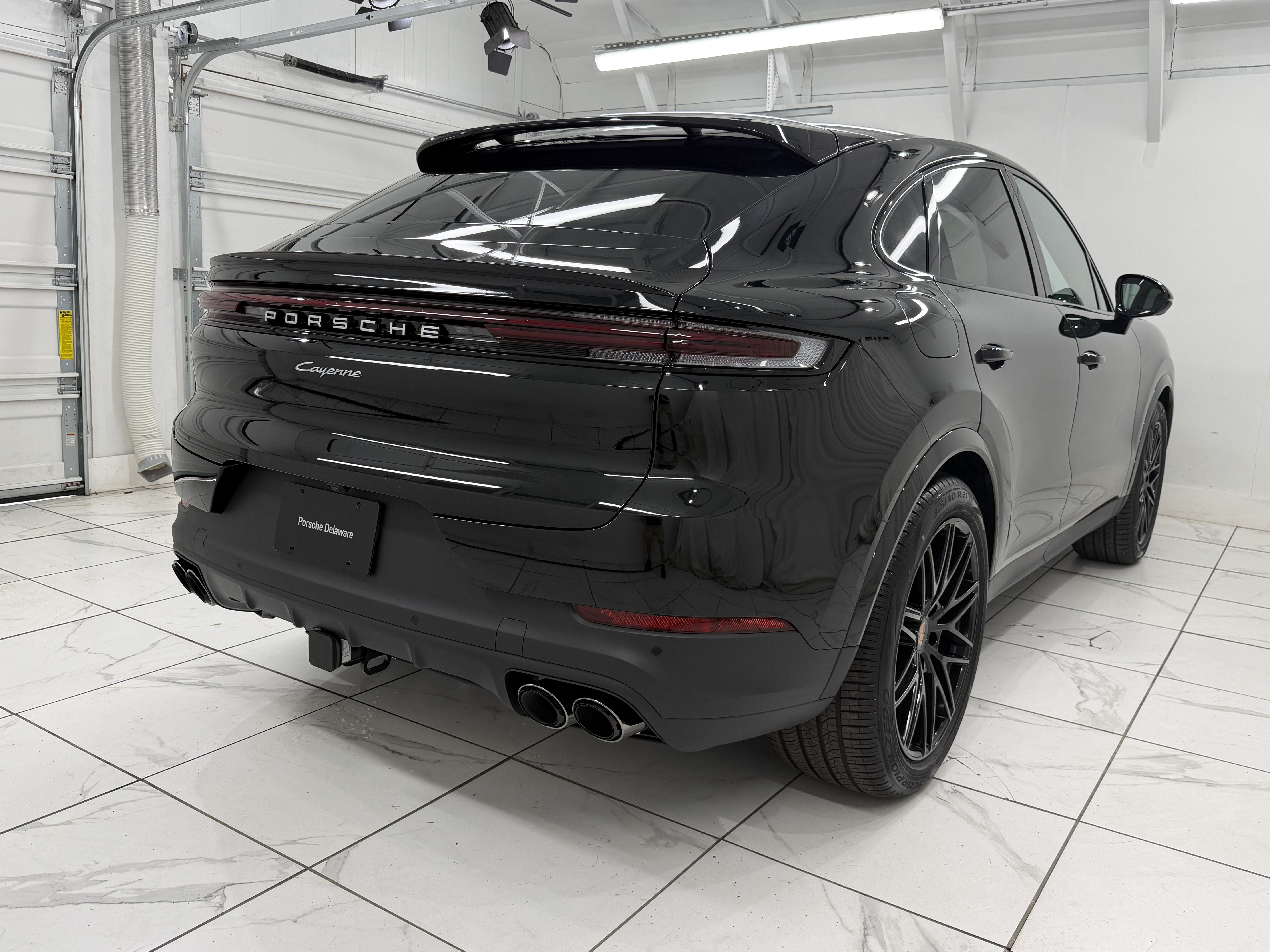 New 2026 Porsche Cayenne Coupe AWD/4WD image 12