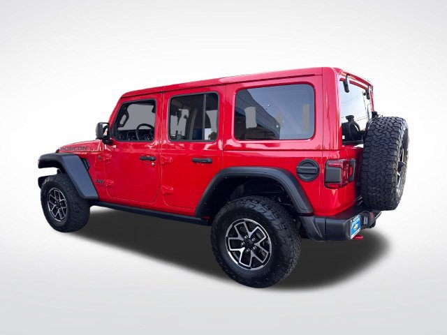 Used 2025 Jeep Wrangler Unlimited Rubicon w/ Convenience Group AWD/4WD image 3