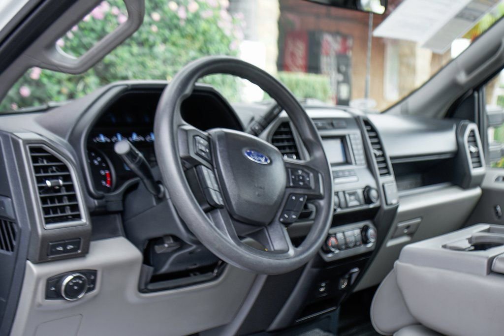 Used 2022 Ford F350 XL w/ Power Equipment Group image 23