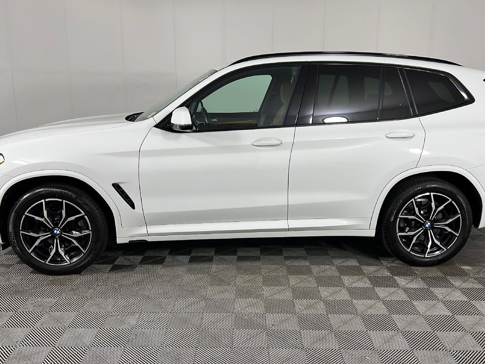 Used 2023 BMW X3 xDrive30i w/ M Sport Package AWD/4WD image 25