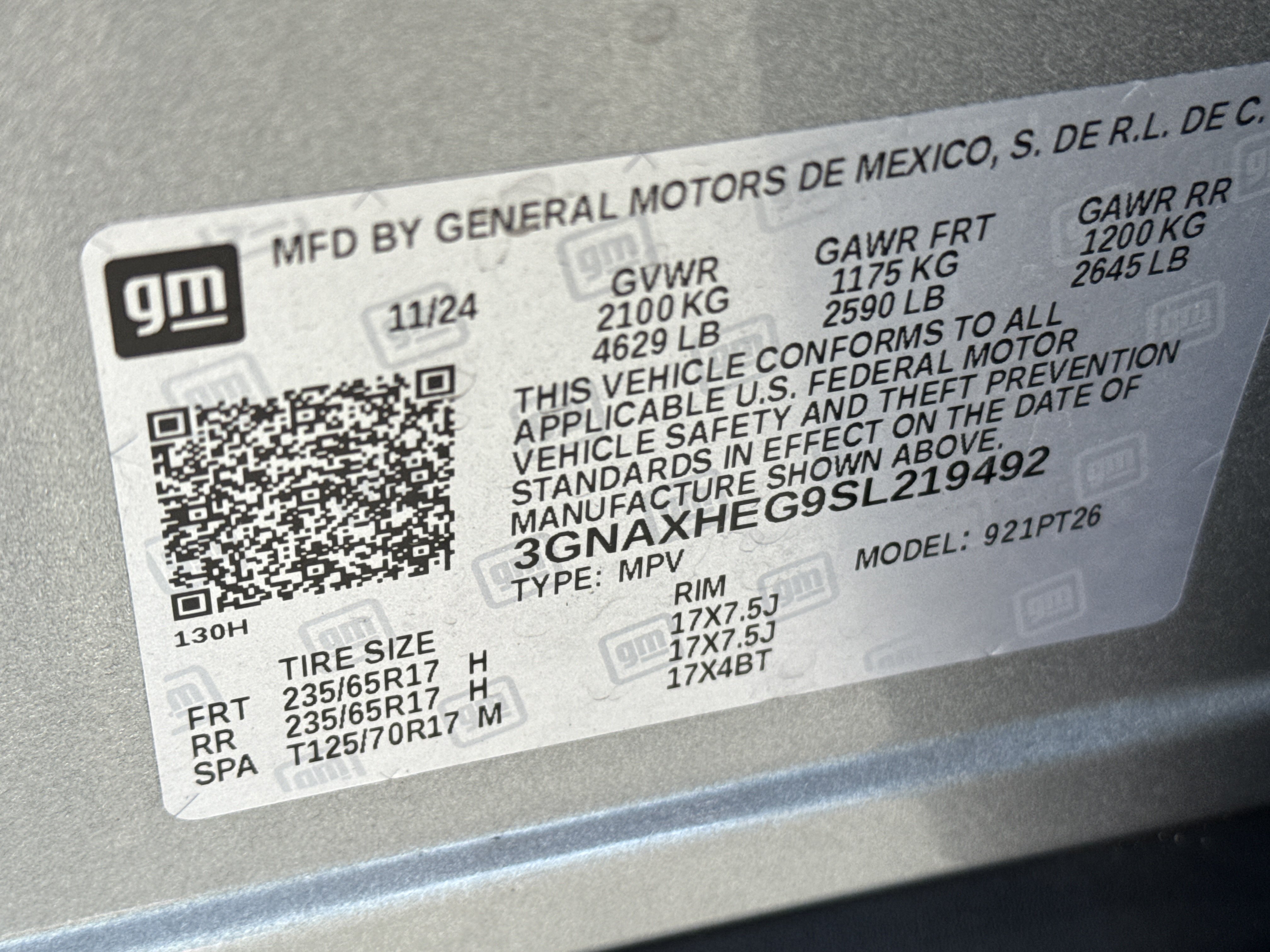 Used 2025 Chevrolet Equinox LT FWD image 36