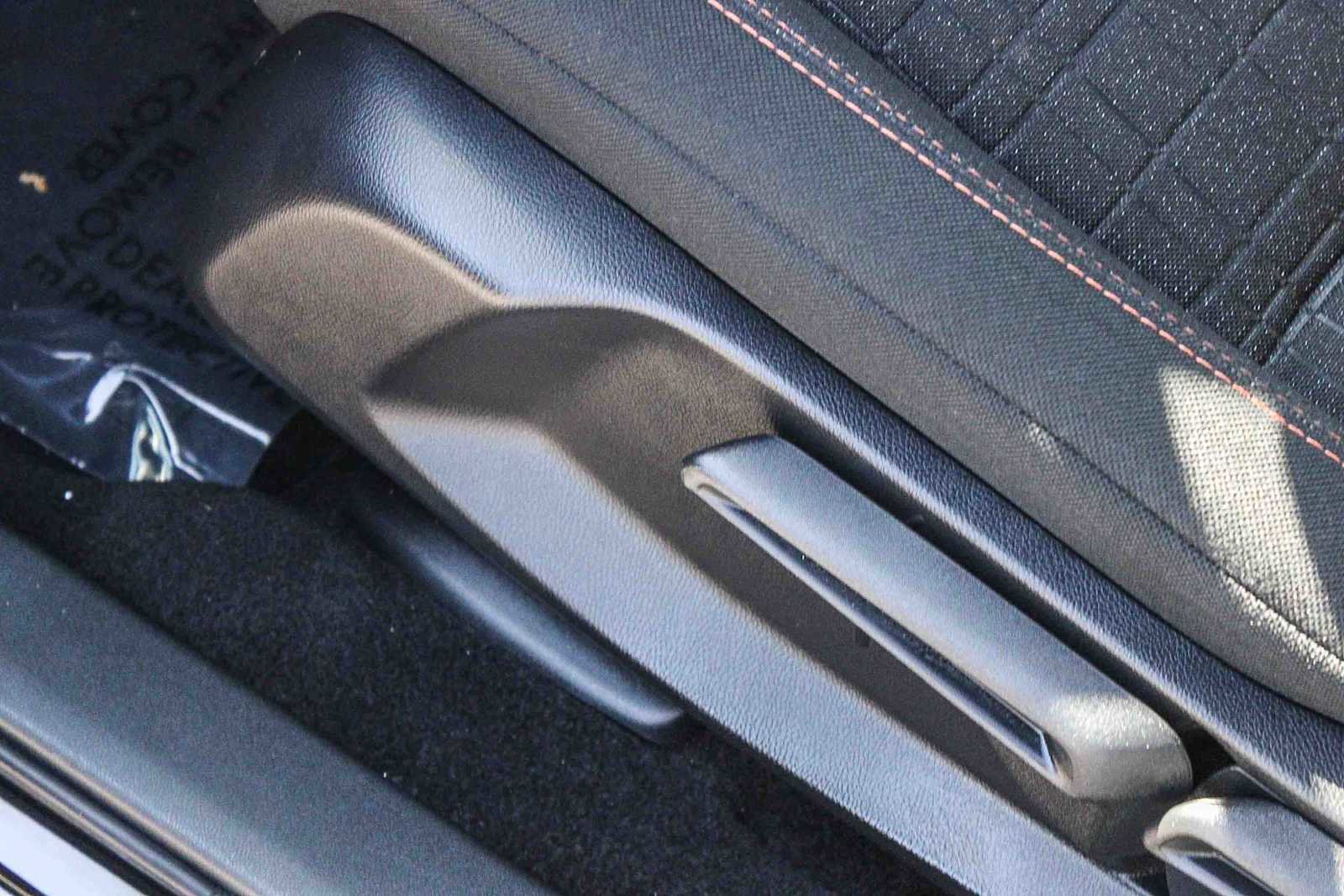 Certified 2025 Honda HR-V Sport image 20