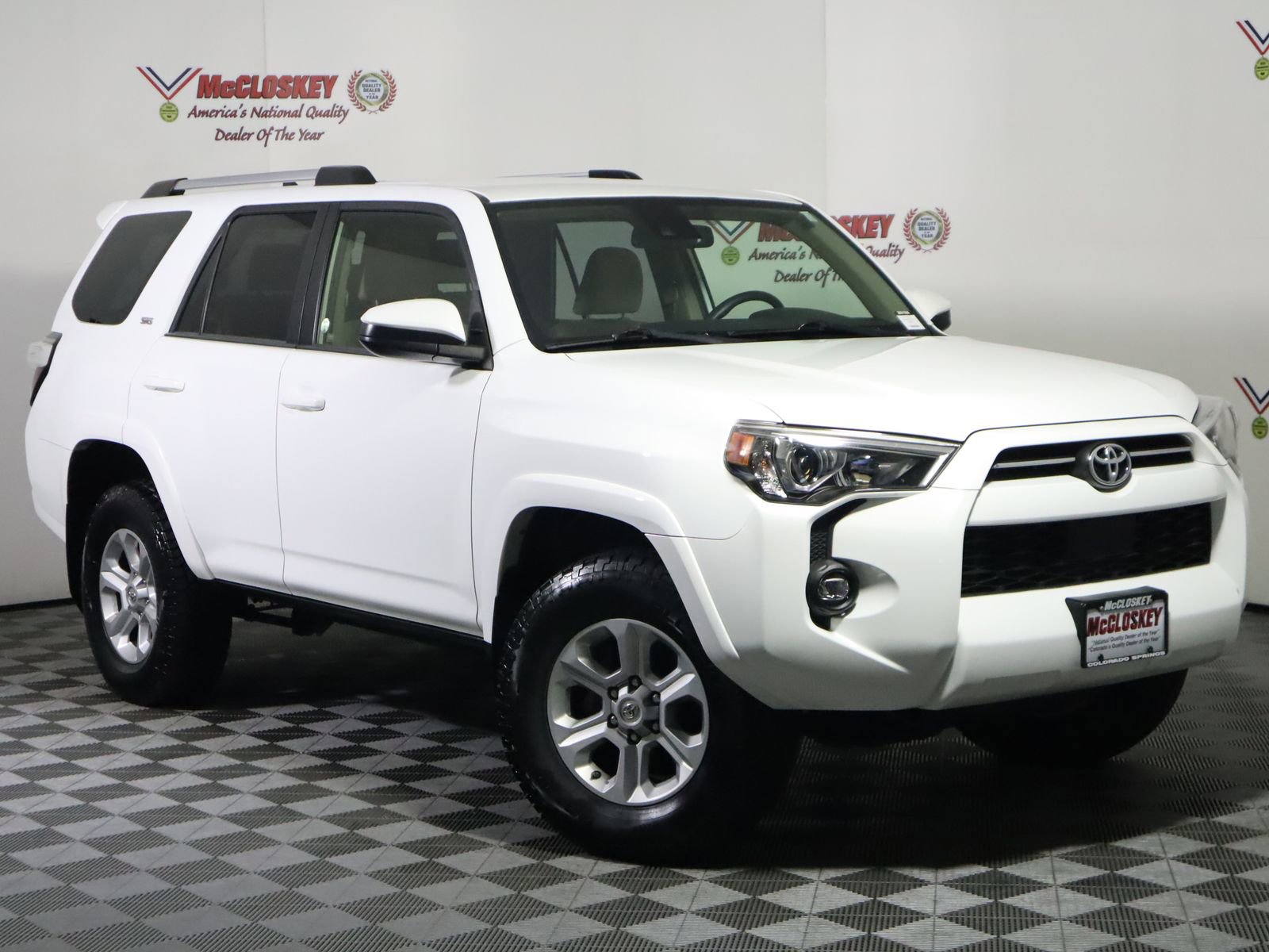 Used 2021 Toyota 4Runner SR5 AWD/4WD image 2