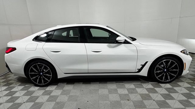 New 2026 BMW i4 xDrive40i w/ M Sport Package AWD/4WD image 8