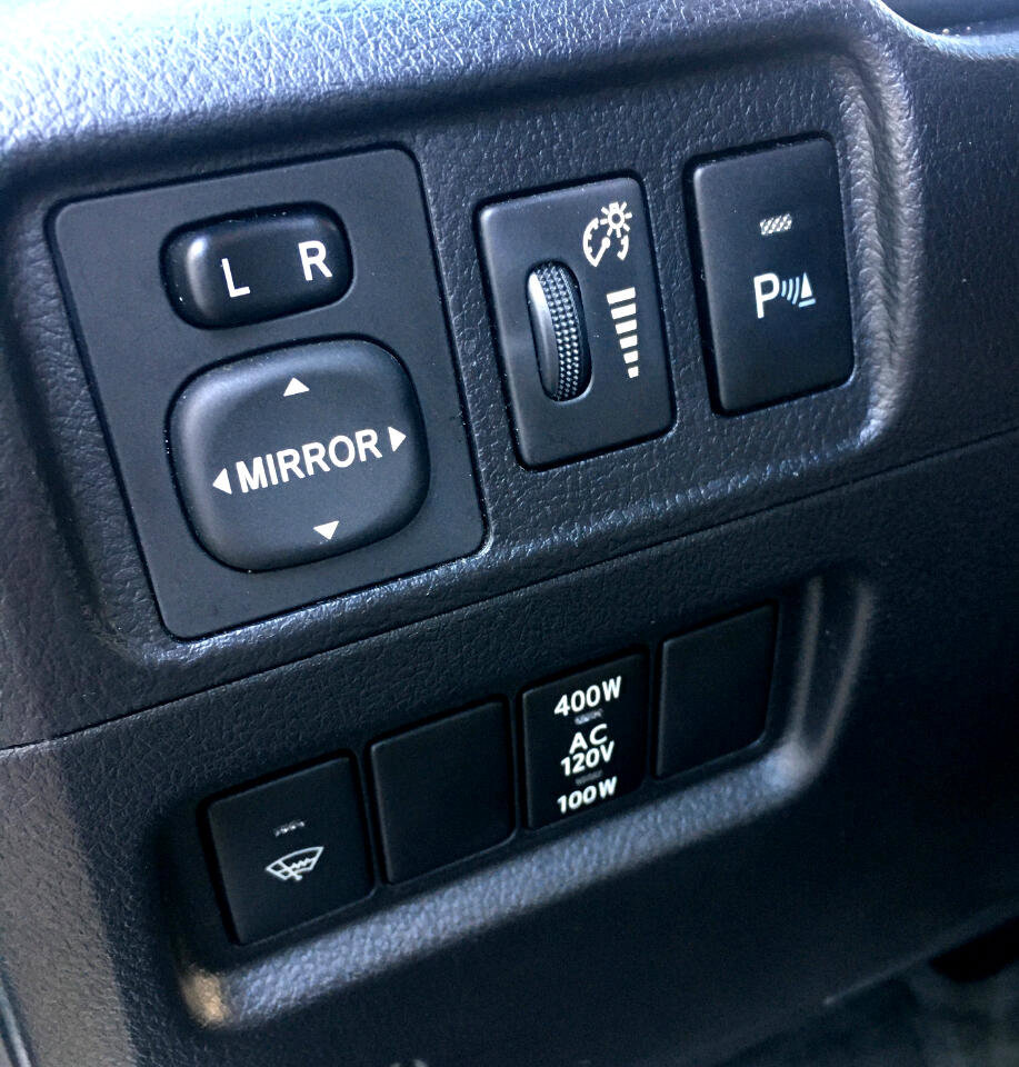 Used 2016 Toyota 4Runner Limited image 22
