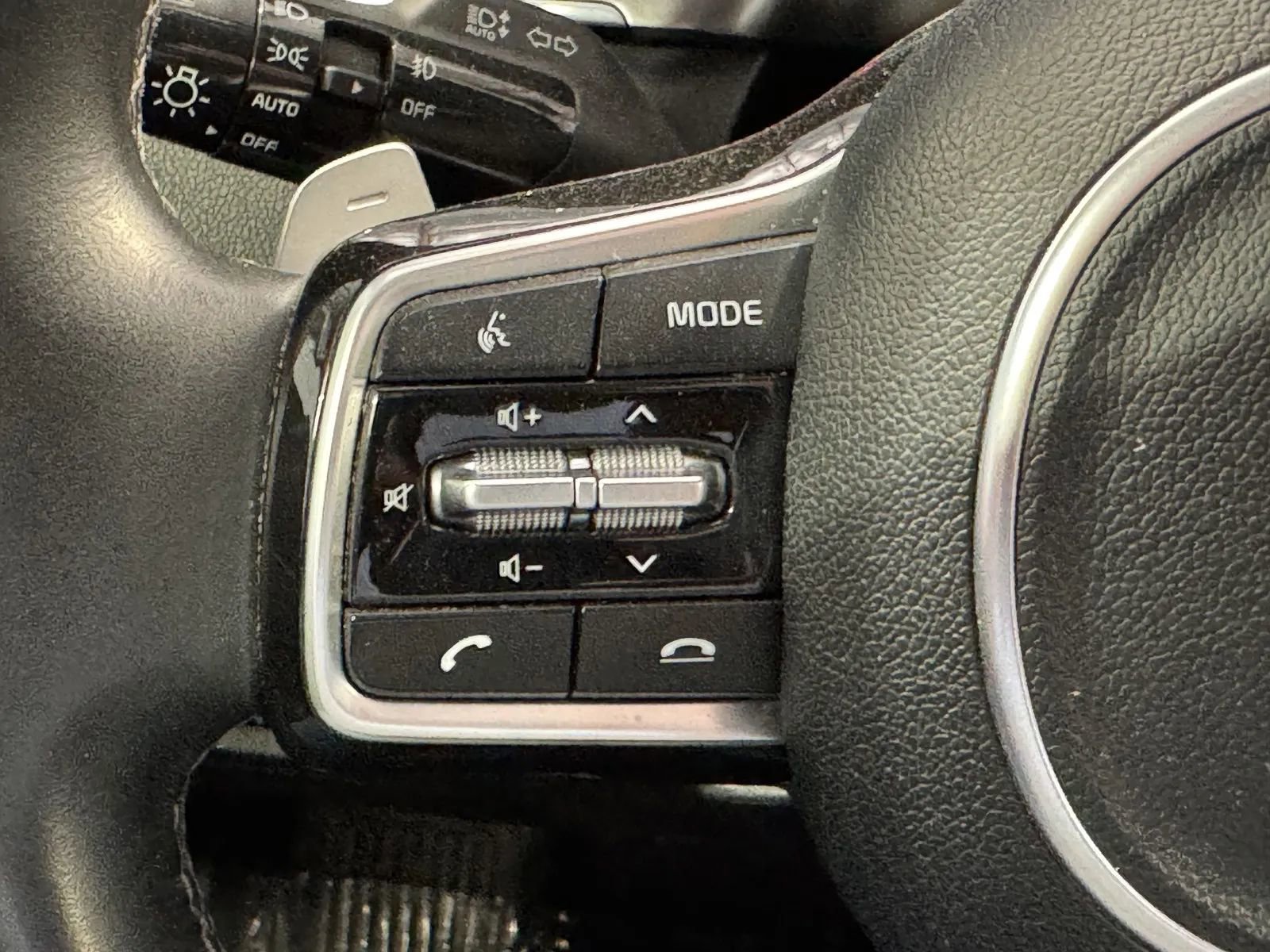 Used 2023 Kia Sorento EX image 18