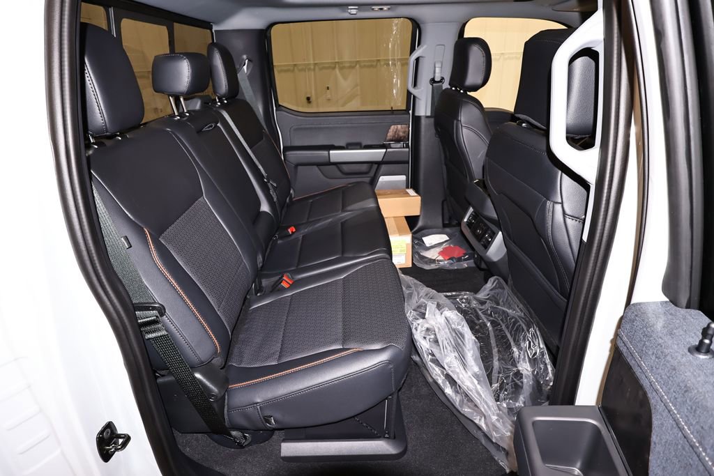 New 2025 Ford F250 Lariat w/ Lariat Ultimate Package image 16