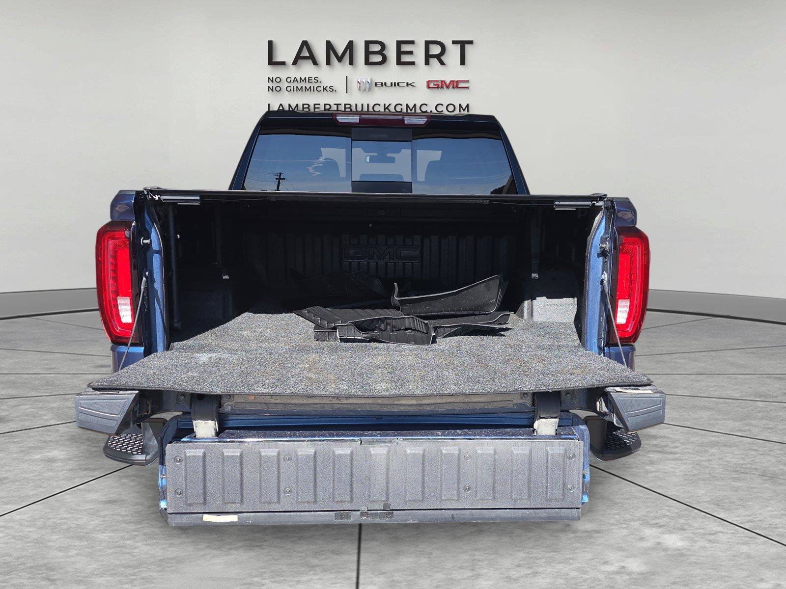 Used 2022 GMC Sierra 1500 SLT AWD/4WD image 13