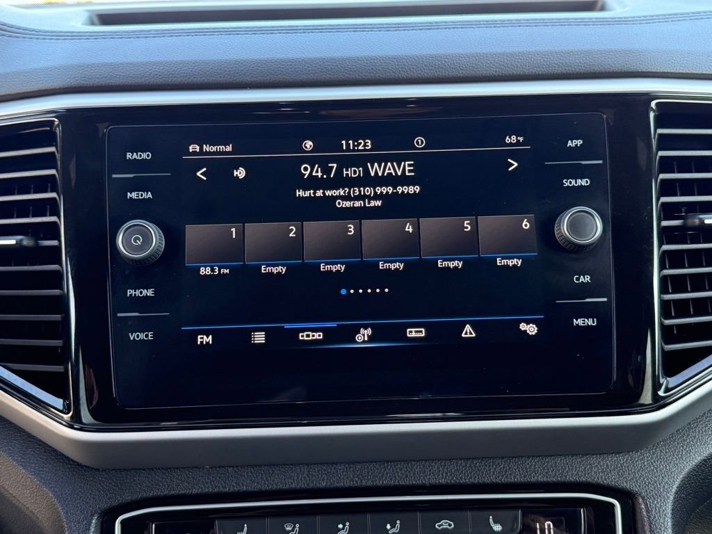 Certified 2022 Volkswagen Atlas Cross Sport SE image 23