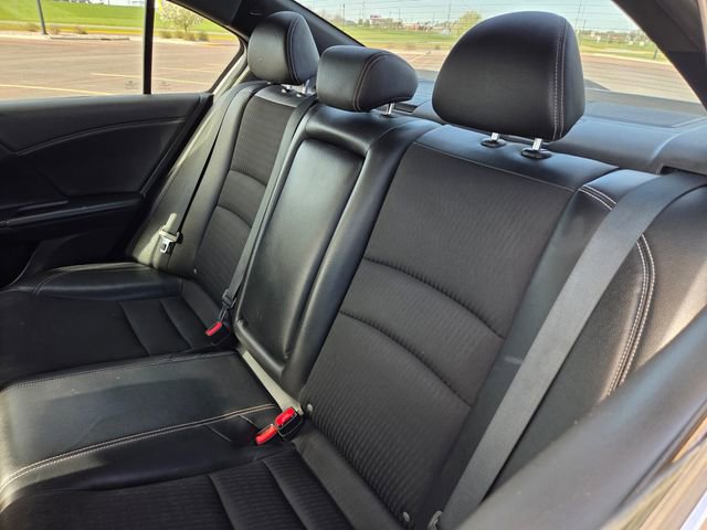 Used 2016 Honda Accord Sport image 41