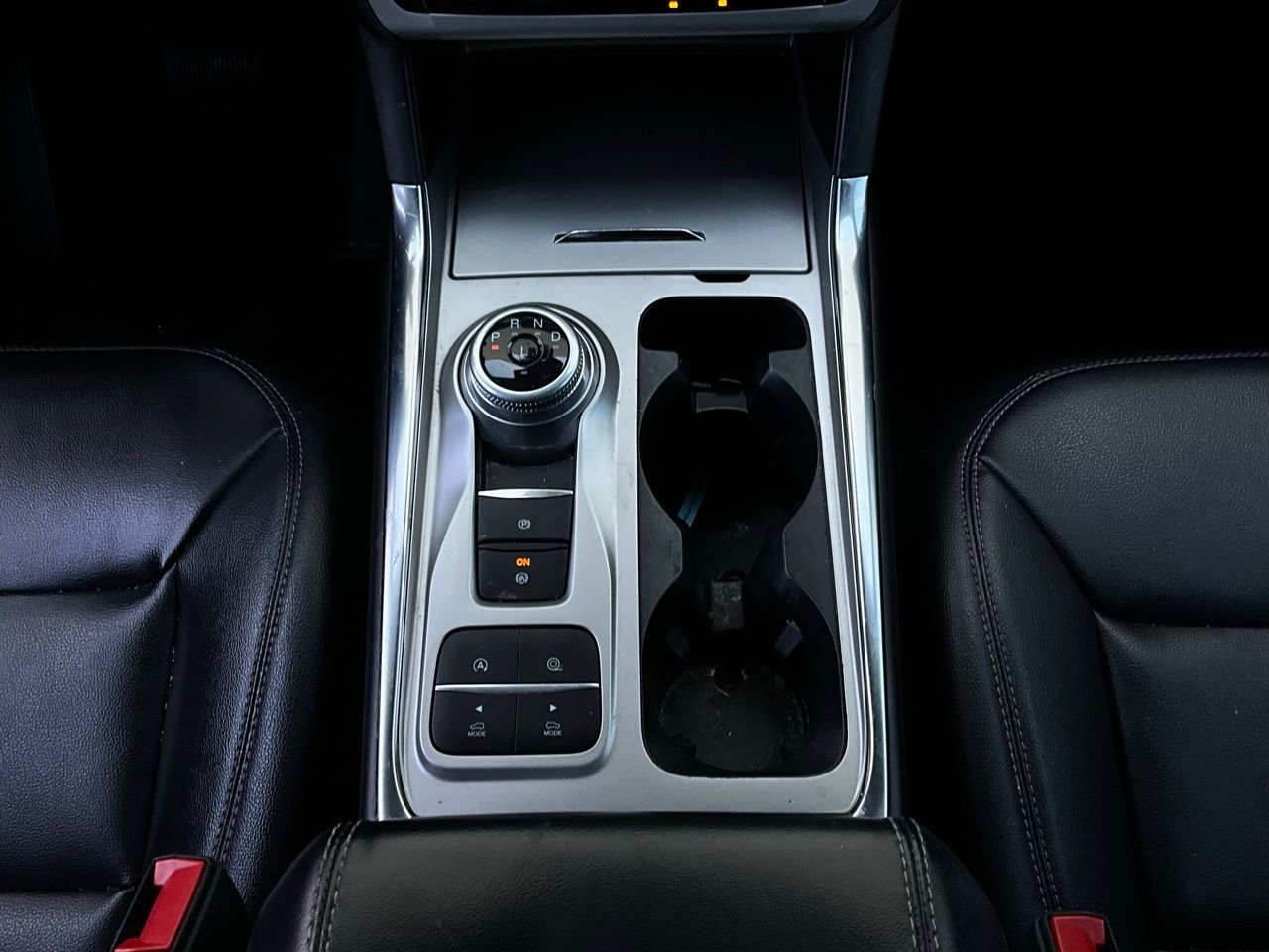 Used 2021 Ford Explorer XLT w/ Equipment Group 202A image 16