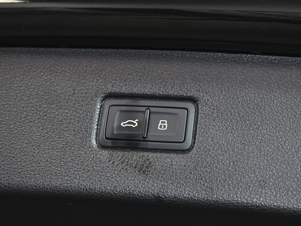 Used 2026 Audi Q7 2.0T Premium Plus w/ Premium Plus Package AWD/4WD image 70