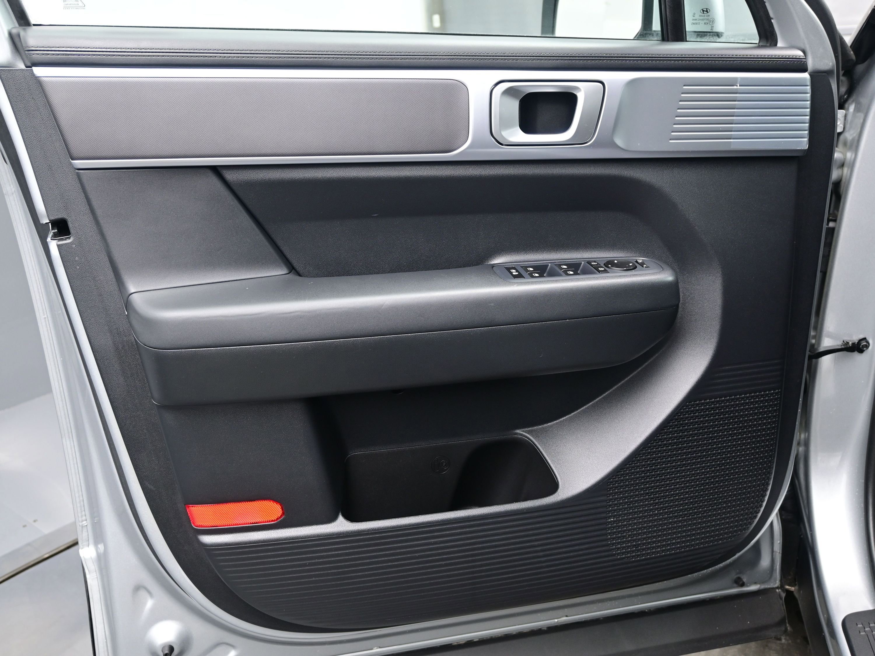 Certified 2026 Hyundai Santa Fe SE image 10