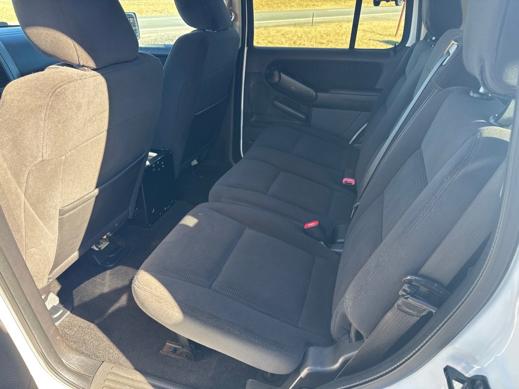Used 2010 Ford Explorer XLT AWD/4WD image 14