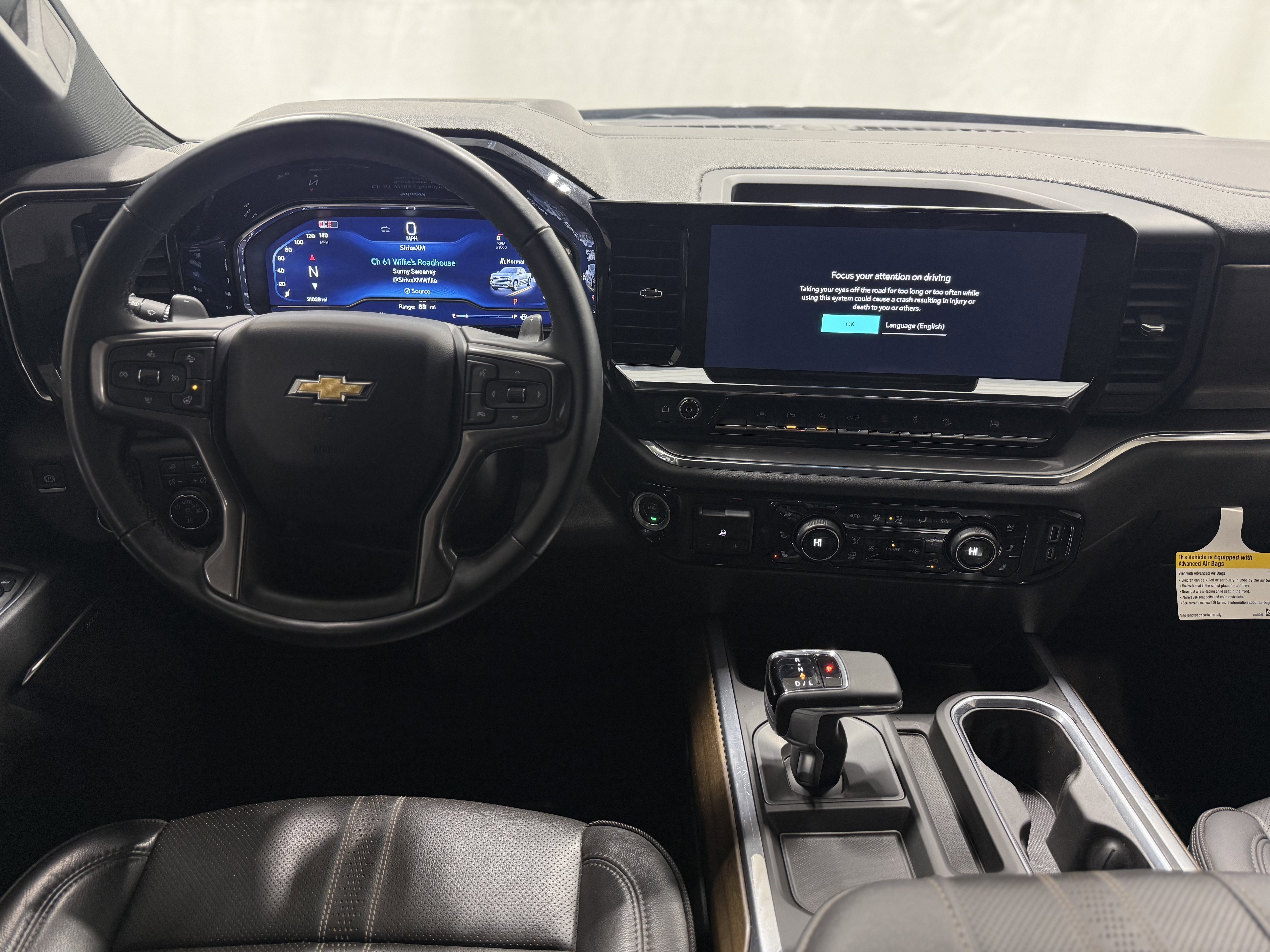 Certified 2024 Chevrolet Silverado 1500 High Country w/ Technology Package image 17