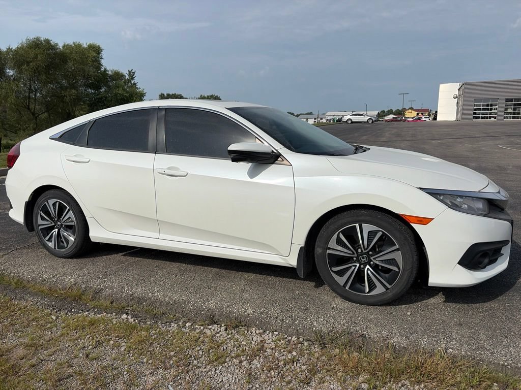 Used 2017 Honda Civic EX-L image 3