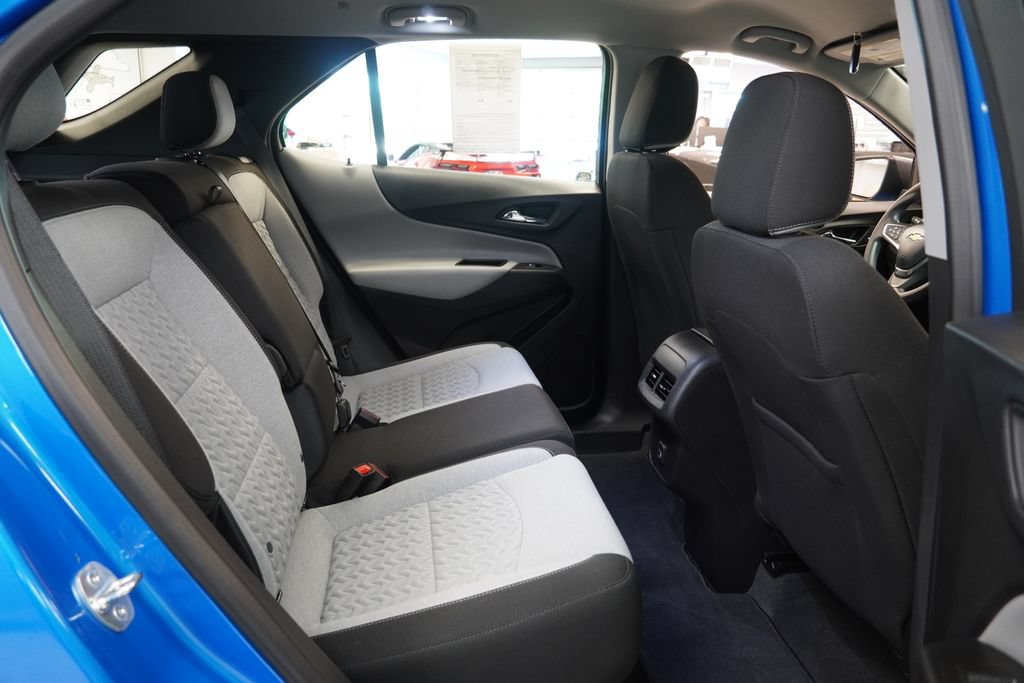 Used 2024 Chevrolet Equinox LS FWD image 30