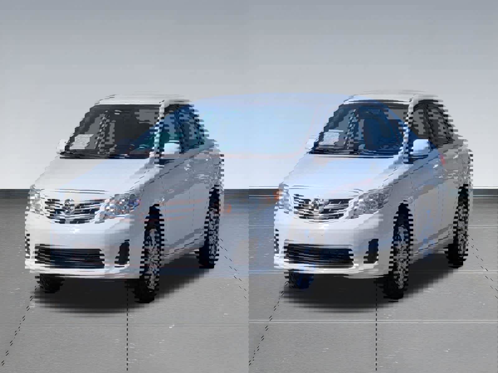 Used 2013 Toyota Corolla LE FWD image 9