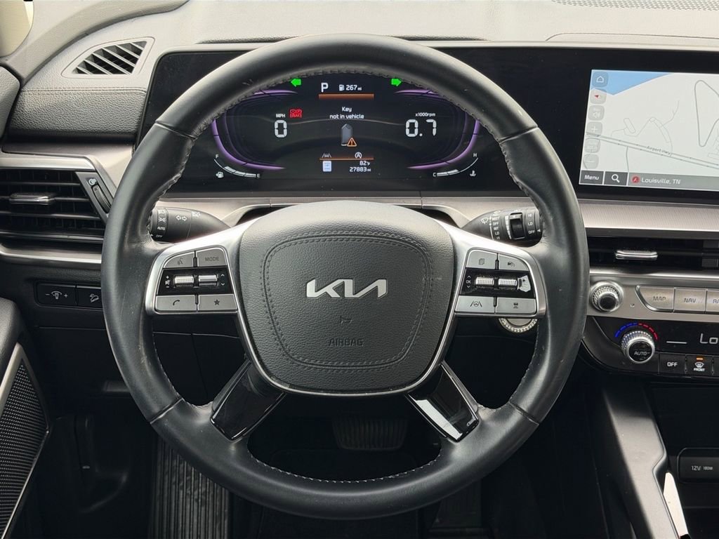 Used 2023 Kia Telluride LX FWD image 18