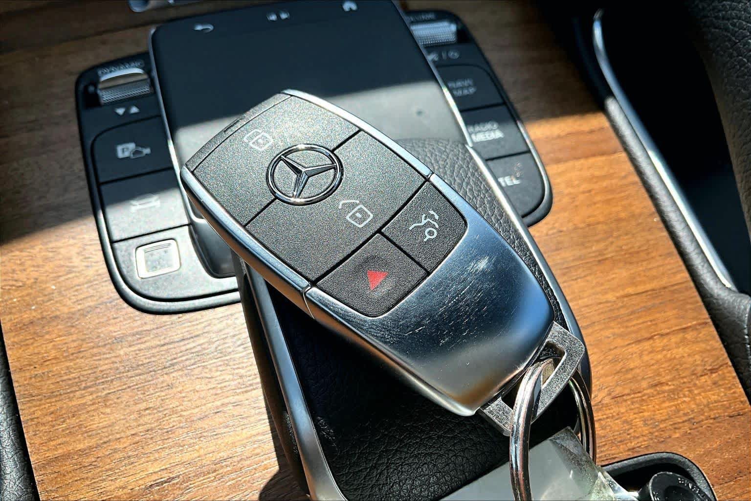 Certified 2026 Mercedes-Benz GLE 350 4MATIC image 29