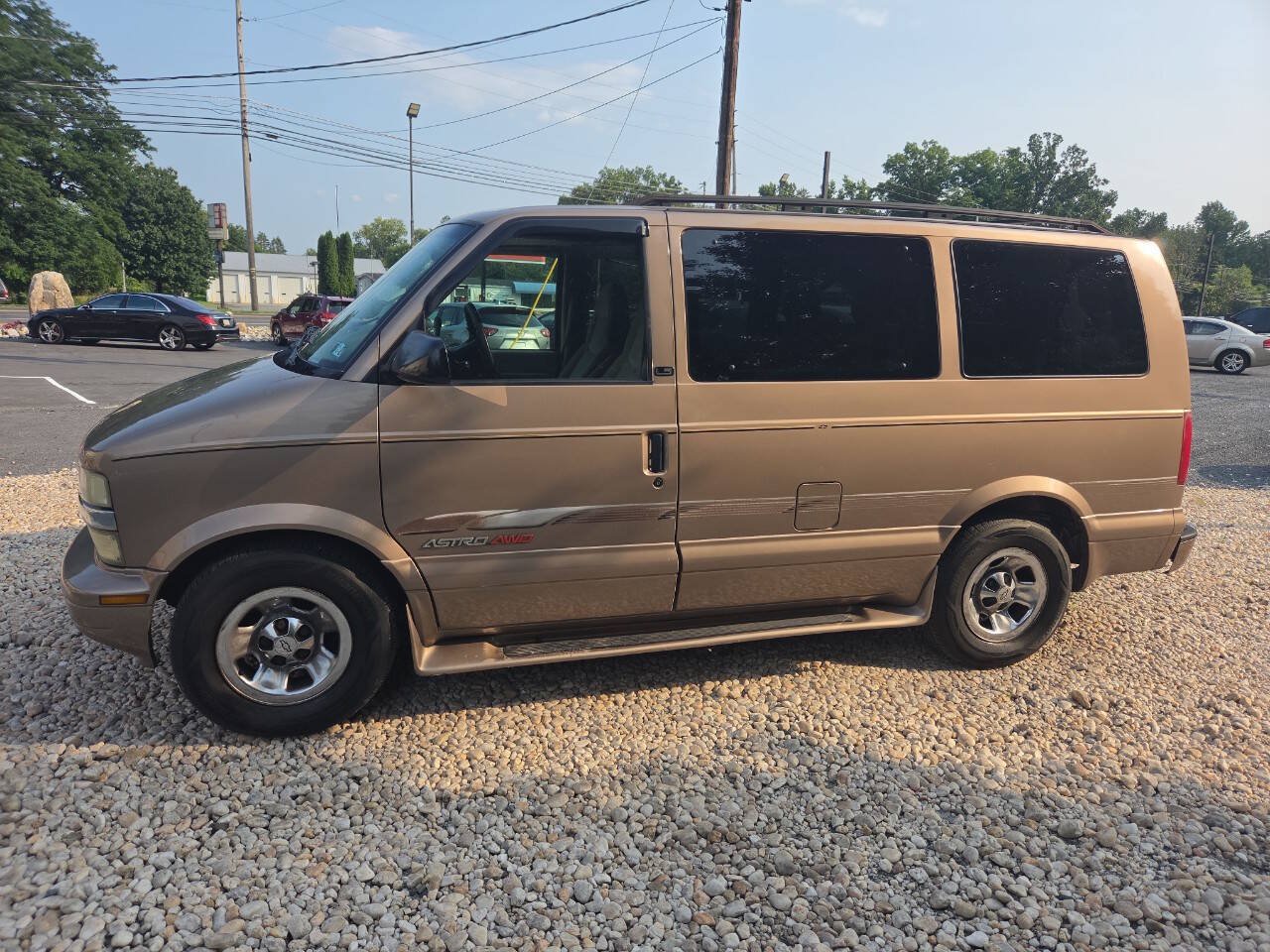 Used 2002 Chevrolet Astro Passenger AWD image 4