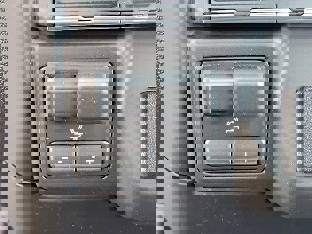 New 2026 GMC Sierra 2500 Pro w/ Convenience Package image 13