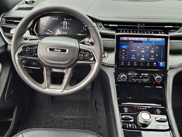 Certified 2022 Jeep Grand Cherokee Overland AWD/4WD image 26