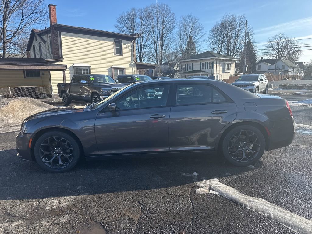 Used 2020 Chrysler 300 S RWD image 2