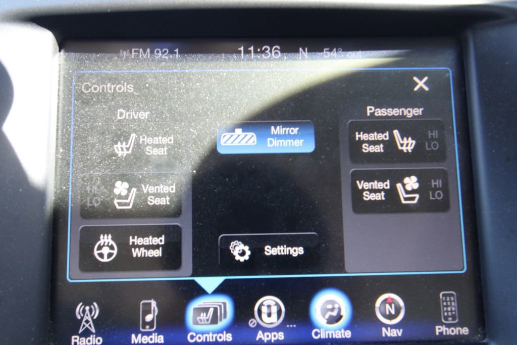 Used 2015 Chrysler 200 C w/ Navigation & Sound Group I image 30