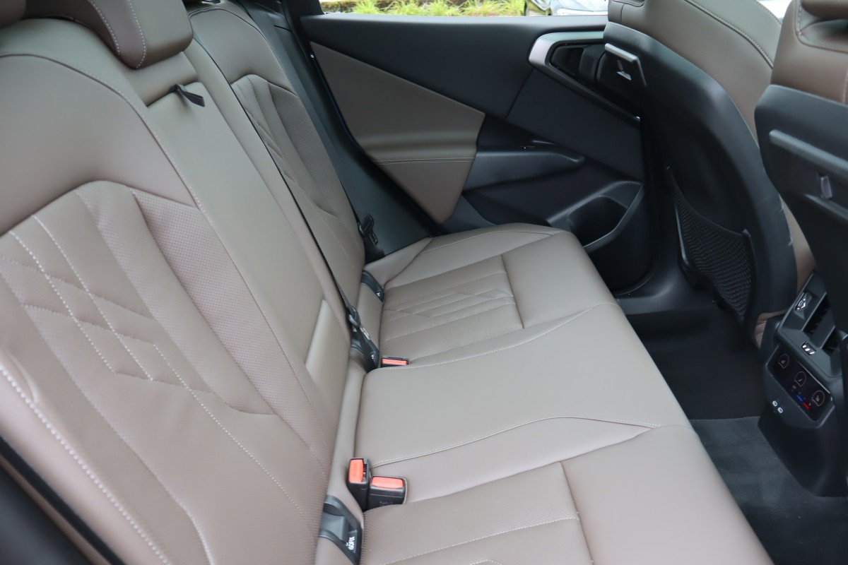 Used 2025 BMW X3 M50 image 14