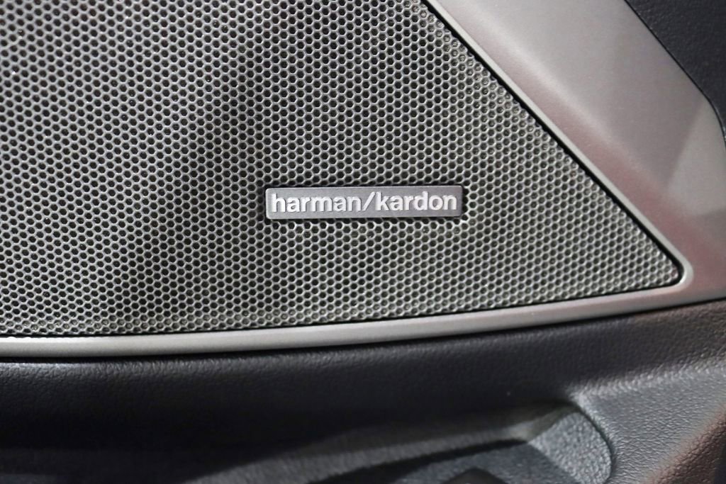 Used 2025 BMW M3 Competition w/ Executive Package image 36