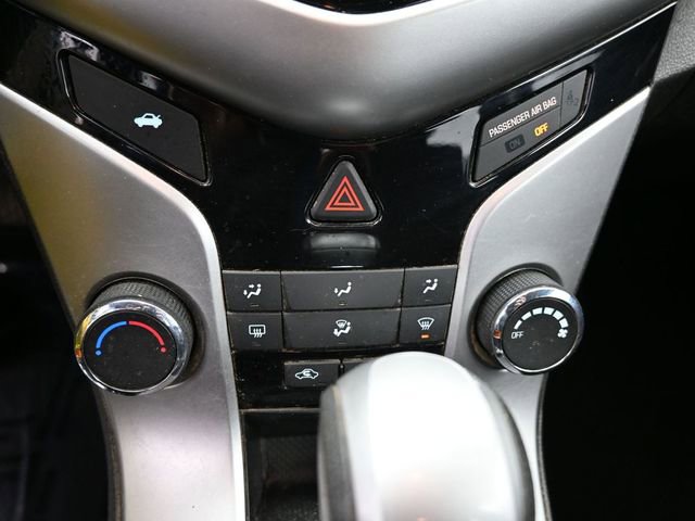 Used 2016 Chevrolet Cruze LT image 32