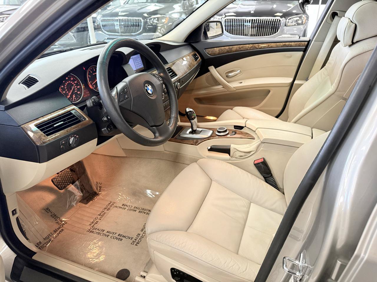 Used 2008 BMW 528i Sedan w/ Premium Pkg RWD image 9