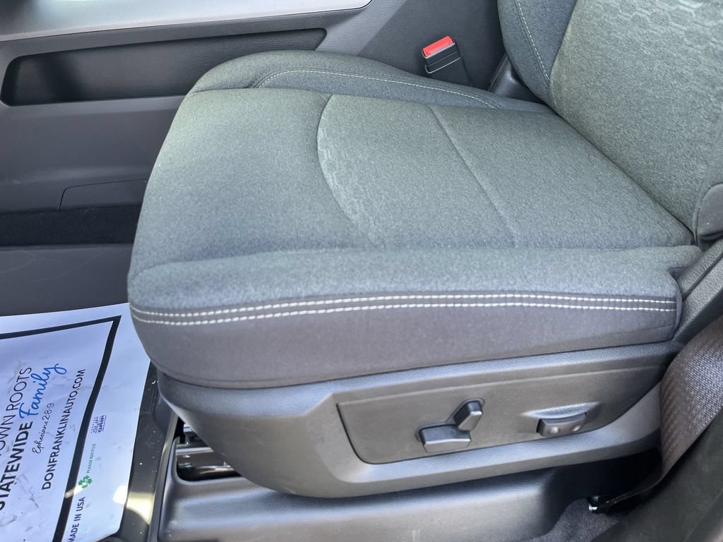 New 2026 RAM 3500 Big Horn AWD/4WD image 12