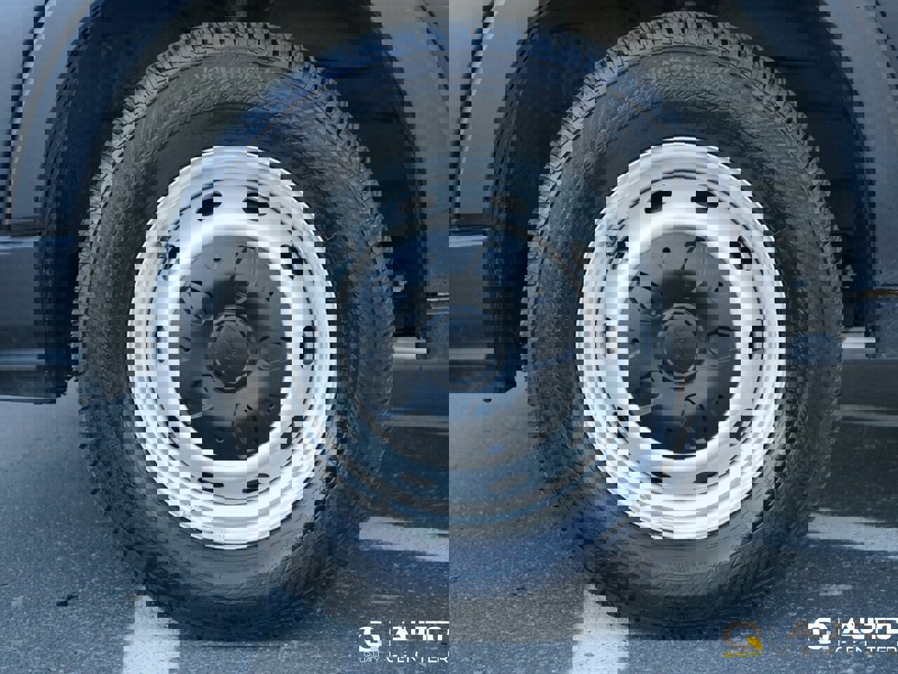 Used 2024 Ford Transit 250 148 Medium Roof w/ Load Area Protection Package image 11